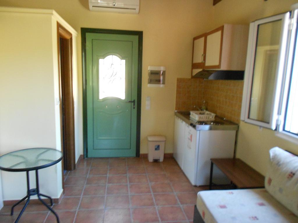Harmony Apartman Kalamíci Kültér fotó